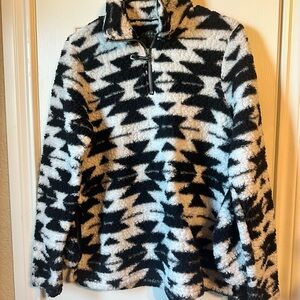 Black and White Patterned Fleece Pullover
